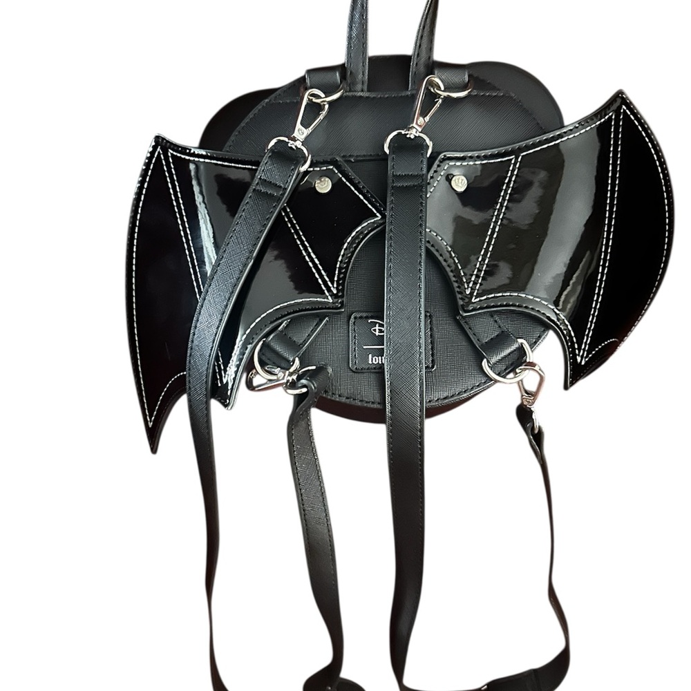 Mickey Mouse bat backpack - Picture 2 of 3